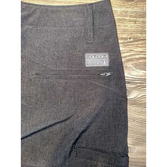 Volcom Men's Surf & Turf 4 Way Stretch Shorts. Size 28. Gray. NWOT. Y - Picture 8 of 9